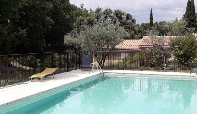 Oasi des Mirabelles – Provençal Holiday Home