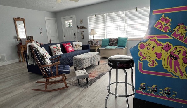 Oasis At The Ruiz's - Come Relax, Have Fun, Or Enjoy The Arcade