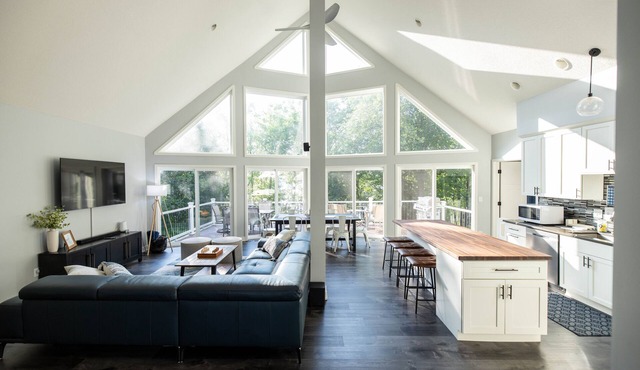 🧡Oasis @ Camp Winona Trail🧡- Family/Infant friendly home on the Lake!🌞