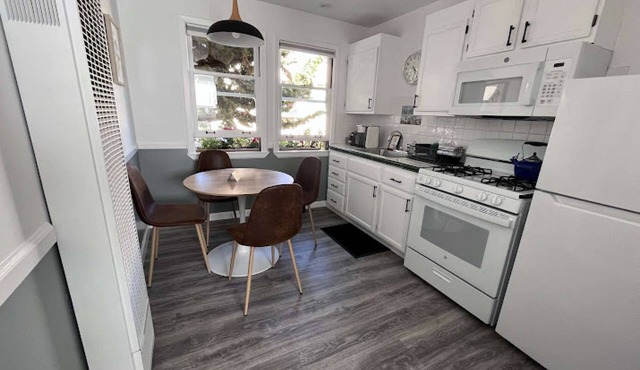 Oasis Courtyard Room