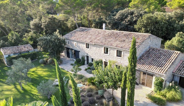 Oasis de Sérénité: beautiful farmhouse for rent in Provence