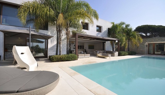 OASIS - LUXURY & MODERN HOUSE -private pool - near Barcelona