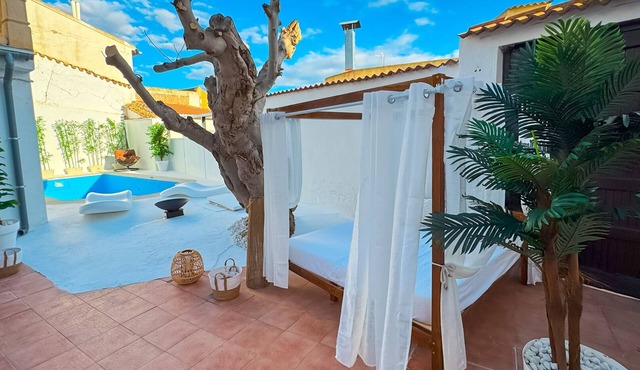 OASIS HOUSE