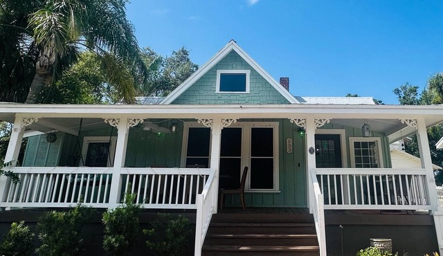 Oasis in Tarpon Springs