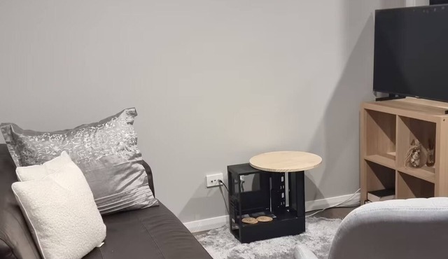 Oasis in the heart of Dural-7 mnt away frm 3 Metro stations.Direct Metro to CBD.