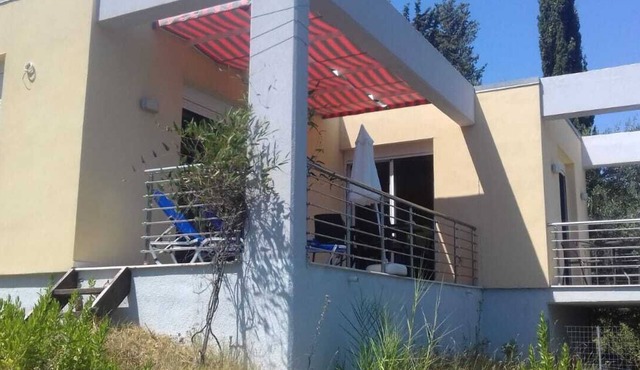 Oasis of well-being in the midst of ater olive and cypress trees