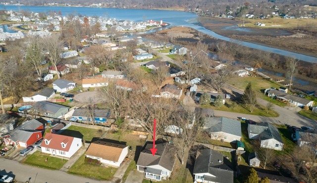 Oasis on Empire near Buckeye Lake!