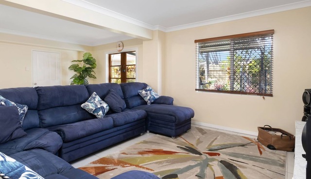 Oasis On Rice Street Downstairs