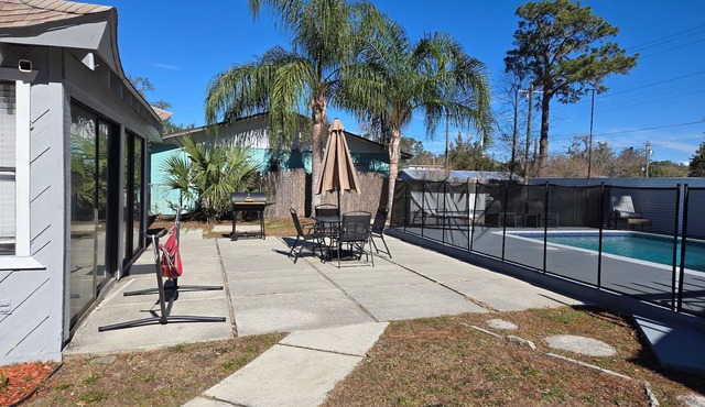 Oasis Paradise Retreat with POOL