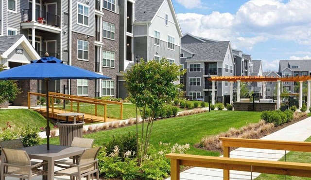 OASIS ROYALE @ Laurel Maryland nTwo Bedroom Luxury Apartment