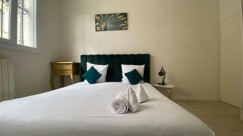 OASIS URBAINE maison de plain pied avec terrasse et jardin