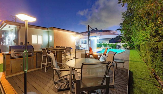 Oasis Villa | Outdoor Covered BBQ | Fire Pit | Pool