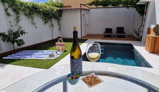 Oasis with private pool in Madrid!