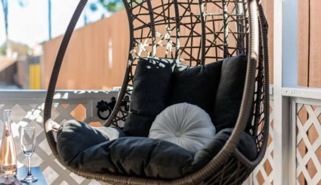 OC Oasis - Private Deck & Outdoor Dining Bliss