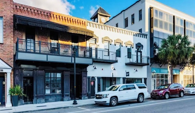 Ocala Downtown Square Apartment