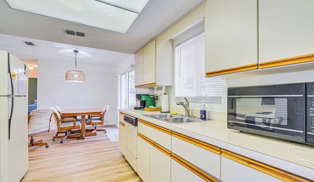 Ocala House Rental: 8 Mi to Downtown