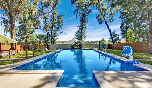 Ocala Oasis 4BR w/Pool/Cabana/GameRoom/MiniGolf