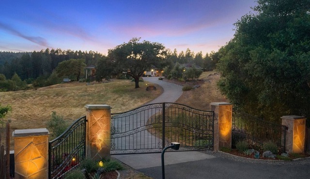 Occidental, CA - Beautiful Wine Country Estate - Private Guest House