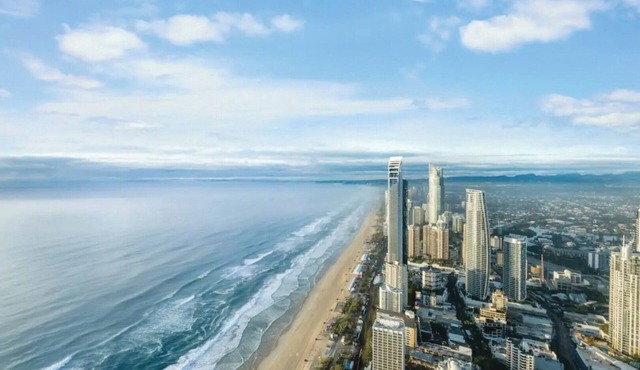 Ocean and City View | 3BR Beachside Retreat Level 63