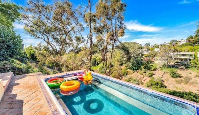 Ocean+Bay View large home with Pool+Jacuzzi+Sauna+Game Room+Movie Room+12 Bedsn