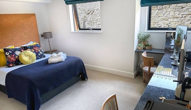 Ocean Bliss Awaits - Courtyard Double Rooms