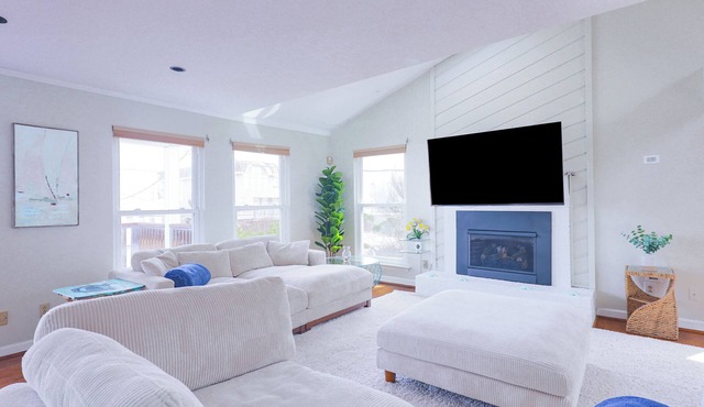 Ocean Block Beach House – Private 4 Bed 3.5 Bath Home in Croatan