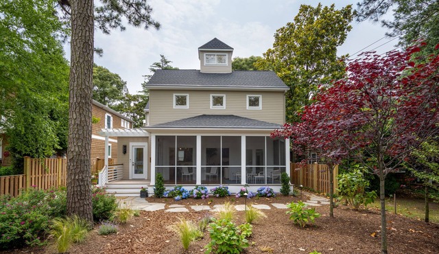 OCEAN BLOCK IN "THE PINES" - 18 Park Ave, Rehoboth Beach