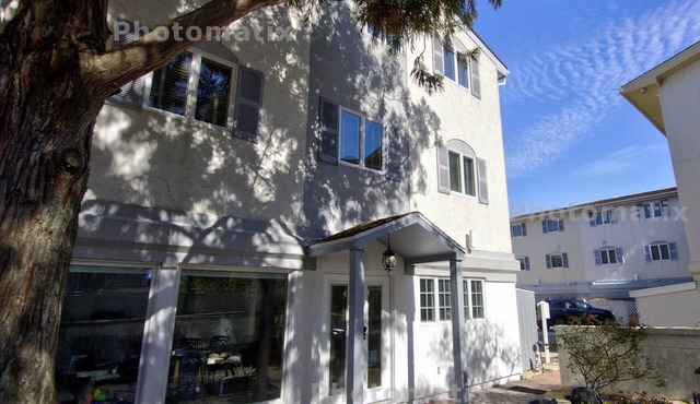 Ocean Block Town Home with Two Community Heated Pools, Tennis and Free* Activities, Including Golf