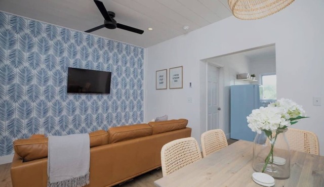 Ocean Boulevard North, 3 min walk to beach!