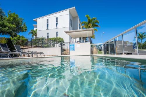 Ocean Breeze, Beach Access, Pool and Free Parking