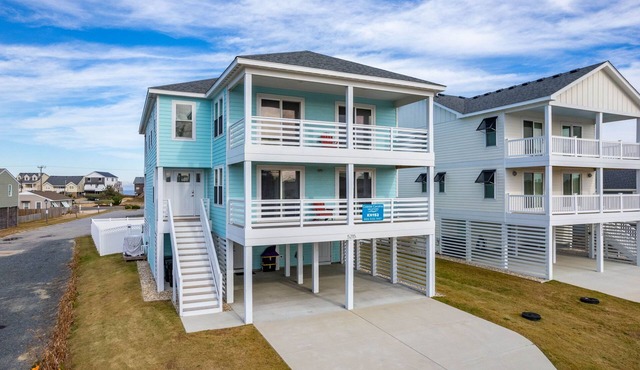 Ocean Breeze: Dog-Friendly w/Views, Elevator, Private Pool, Large fenced in Yard