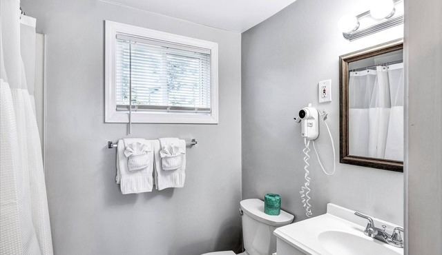 Ocean Breeze Motel - Standard Double