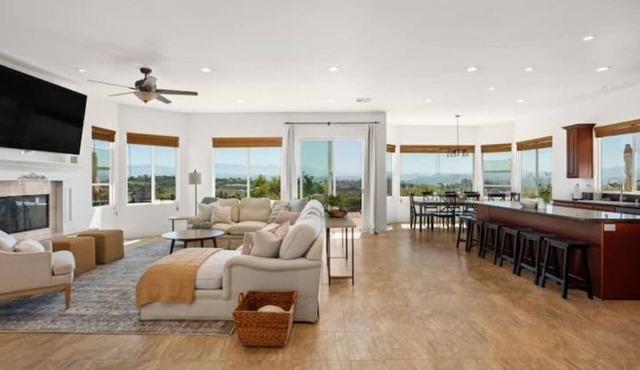 Ocean Breeze Orchard Villa- Hilltop Family Retreat