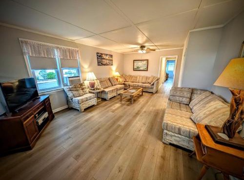 Ocean Breeze Retreat