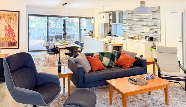 Ocean Breeze Stylish 4BR Retreat