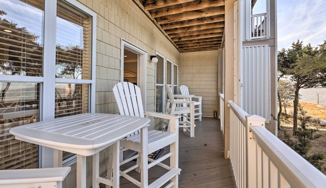 Ocean Club Condo w/Community Pool & Hot Tub