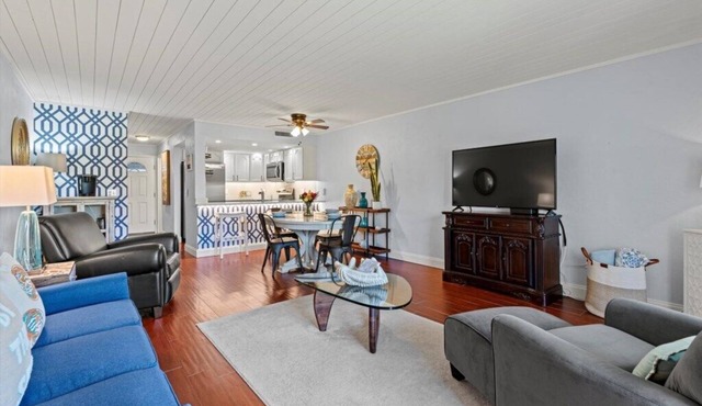 Ocean Club I, Unit 37, 2 Bedroom, 2 Bath, Pool, Private Garage