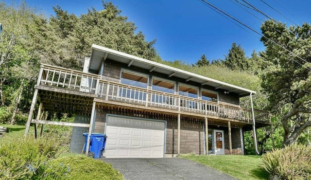 Ocean Creek Haus: Nature abounds w/ocean views + babbling creek