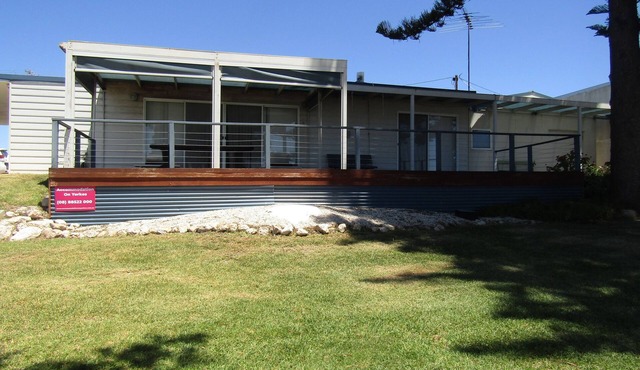 Ocean Devotion - Point Turton - Absolute beachfront! Unlimited free Wifi!