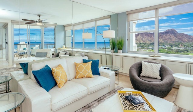 Ocean & Diamond Head Views Condo by Waikiki Beach at Diamond Head Vista