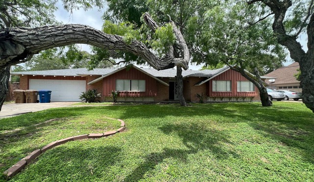 Ocean Dr Gem! Walk 2 Bay & Downtown. Spacious!