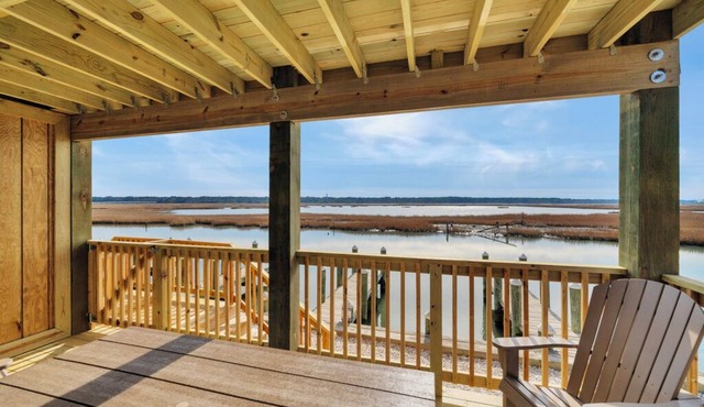 Ocean East 1 is a beautifully located Vacation Home and even welcomes your famil