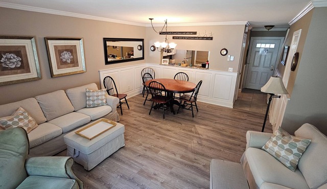 Ocean Edge Townhome - Fully Renovated & Spotless w/AC!