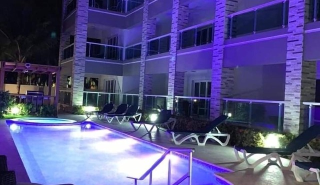 Ocean Front 1st FL Poolside 1bd/2ba Hill Top Condos, Playa Alisha Beach Gorgeous