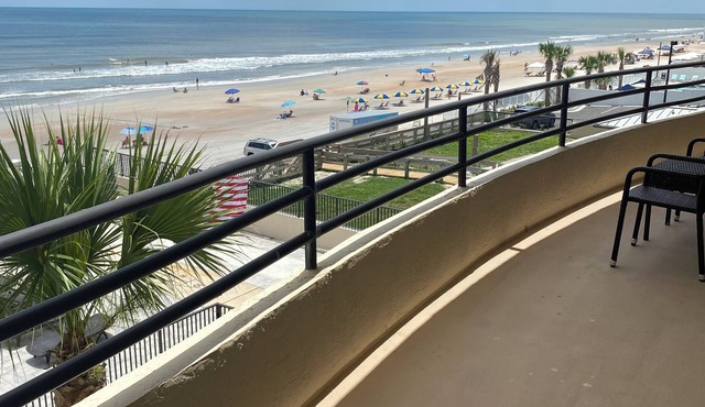Ocean Front 2-bedroom condo in Daytona Beach Shores with easy Beach access,