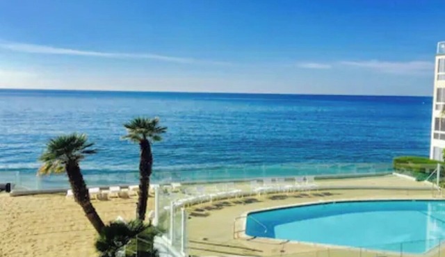 Ocean Front Carbon Beach Malibu Escape 😊