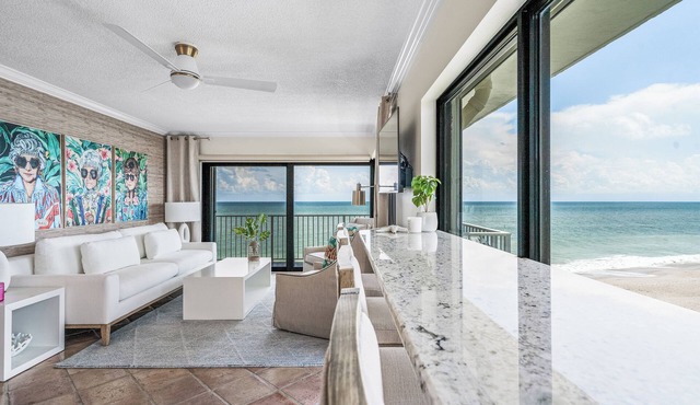 OCEAN FRONT CONDO-TOP FLOOR - OCEAN VIEWS ALL AROUND!