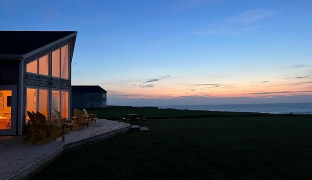 Ocean Front Cottage With Panoramic Water Views- Seconds To Cousin's Shore Beach