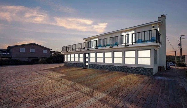 Ocean Front Estate | Team Joseph Ellen