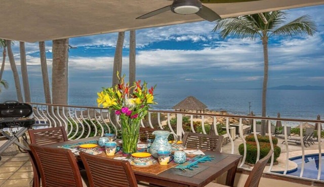 Ocean Front/Heated Pool, 6 Adults+ 2 kids under 12